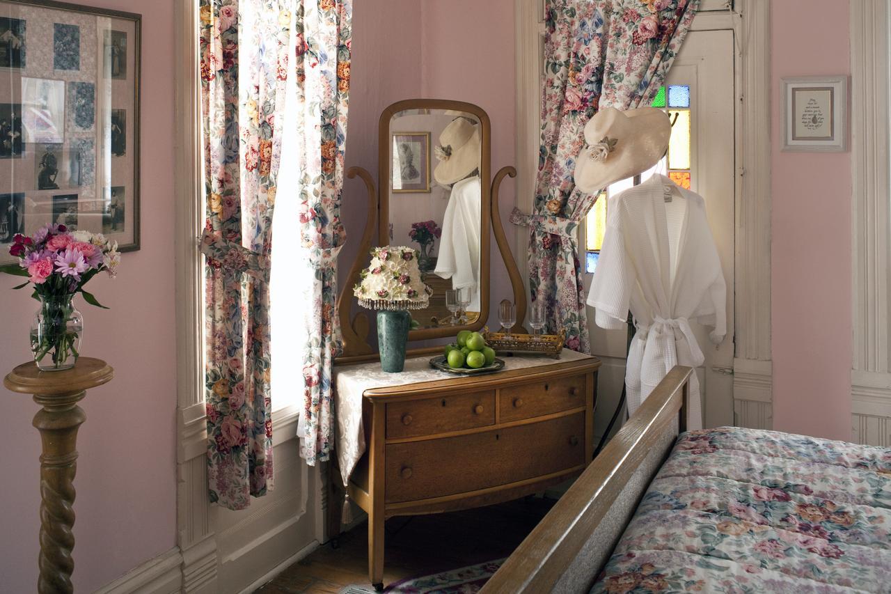 Cliff Cottage Inn Eureka Springs Esterno foto